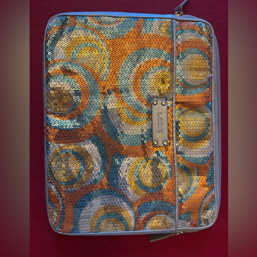 Lodis Elegant Sequin with Gray Interior Clutch